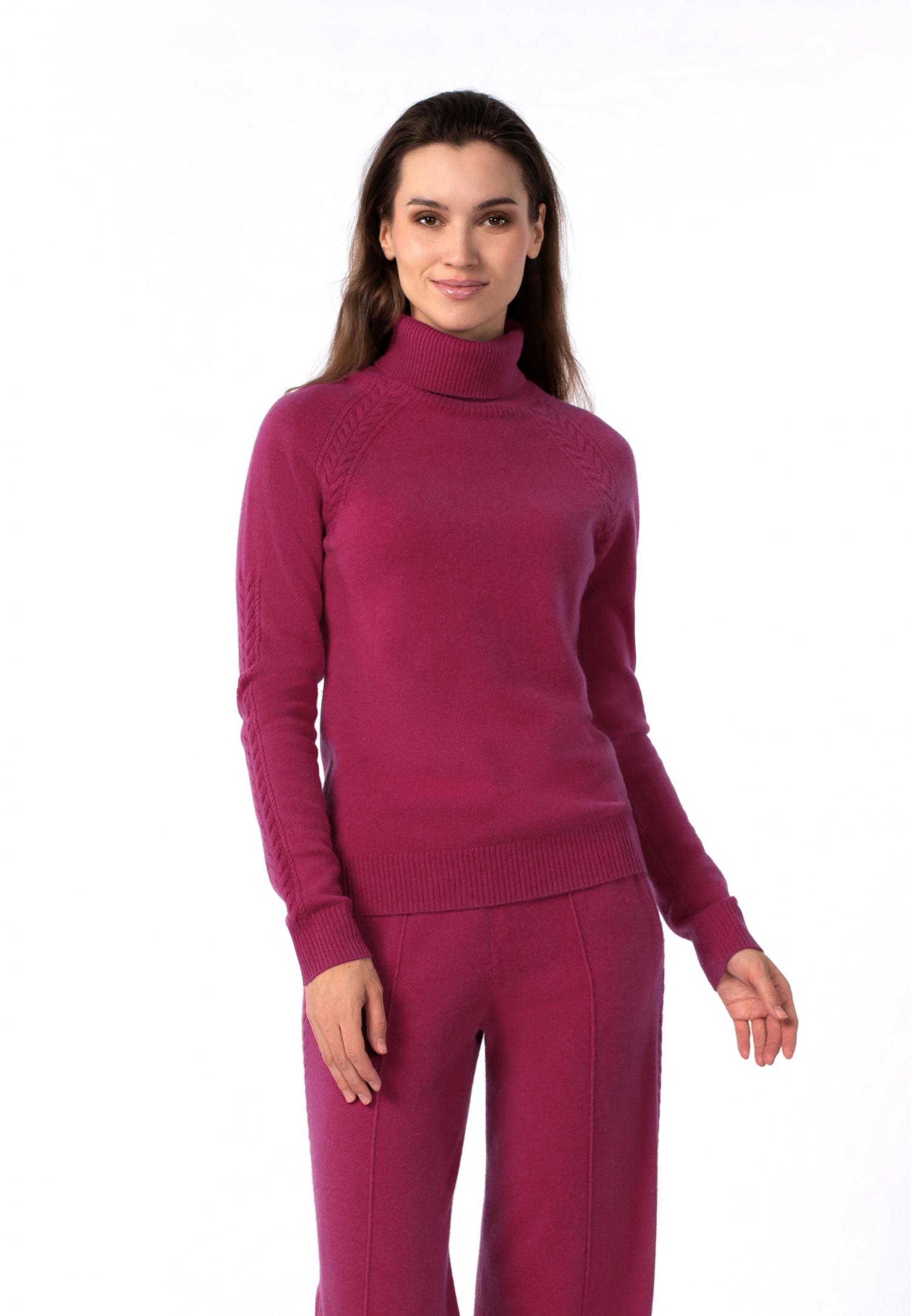 Свитер-водолазка W24-00CH0318 (Braided Elegance) бренда Marc & Andre ...